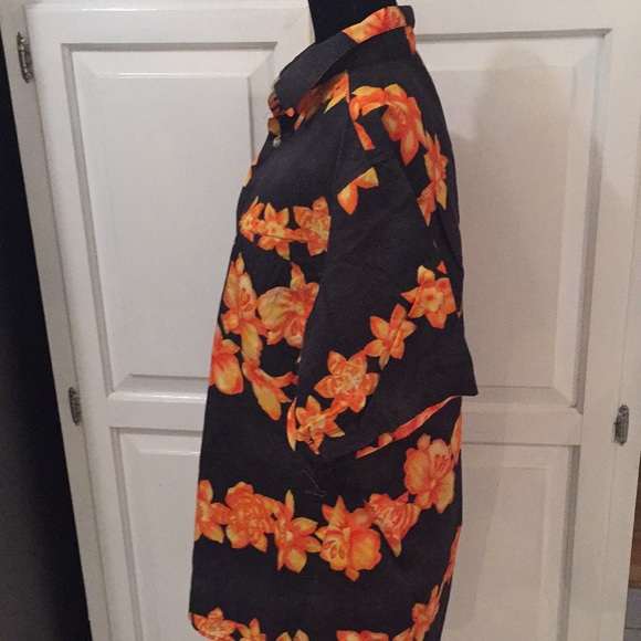 Reunion Outfitters tropical shirt - Picture 3 of 6